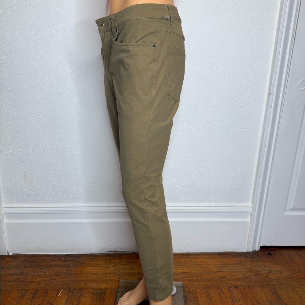 Lululemon ABC Pant Men’s 30x28 Slim Fit 5 Pocket Warpstreme Khaki Tan - Picture 3 of 10